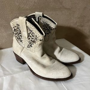 Frye Boots Deborah Studded white leather